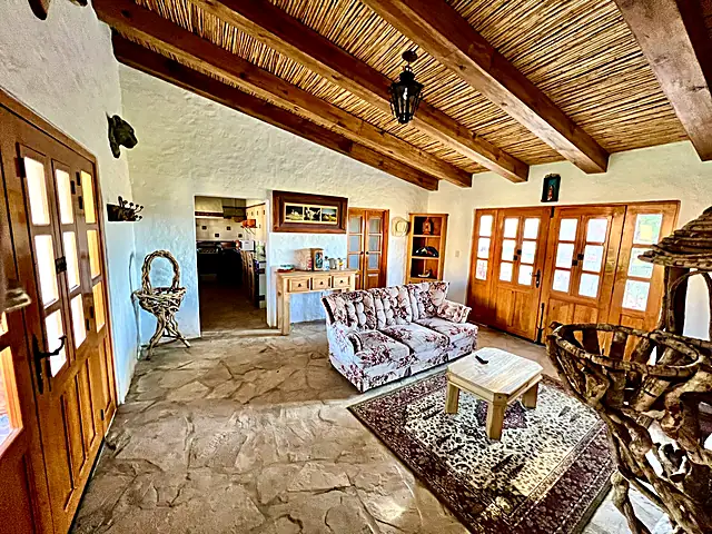 Sala con chimenea